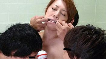 視聴率のためにド変態プレイをこなす四十路熟女…集団輪姦で絶頂しまくり(*´Д｀)/主演：風間ゆみ