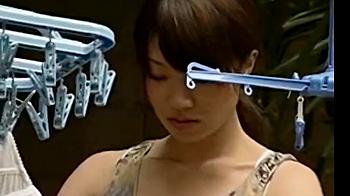 ≪ヘンリー塚本監督作品≫白昼堂々と性犯罪を犯す中年男と被害者の中年女性…絡み合う変態行為がすごい(*´Д｀)