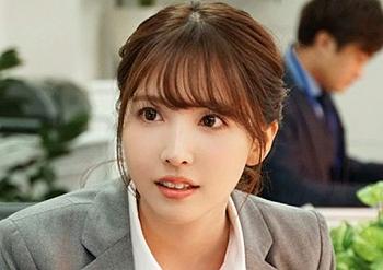 「あっ…イくッ♡」巨乳OLが絶倫童貞男上司と残業オフィスファック！自分のナカに挿れてもらうためしっかりご奉仕する変態OL