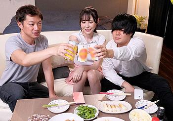 バレたら友情破綻！親友のカノジョに快楽責めされ逆らえない身体に！彼氏が近くにいてもお構いなしで痴女られる逆NTR！