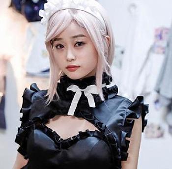 メチャ卑猥なボディーの美少女がメイドアンドロイドのコスプレでデカチン男に性処理オナペットにされちゃいました！【MINAM