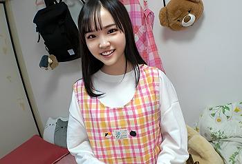 【流出映像】ストレスの多い保育士の発散方法がエロすぎるｗ 貧乳ロリ体型の小さいマ●コでチ●ポ2本をパクっと3Pハメ撮り！