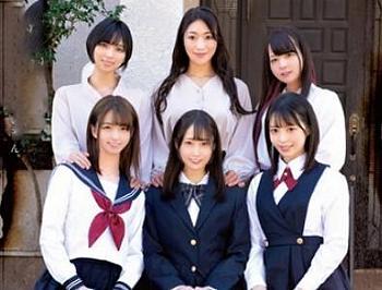 ※閲覧注意!【一家中出しレイプ】『娘にはやめてーｯ!』父親が不在の女だらけの家に侵入し片っ端から中出しで犯すレイプ魔達!