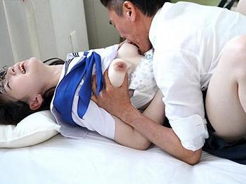 マザコンオヤジに乳首を舐められ開発調教されてしまった清楚な制服女子高生…セーラー服着たまま着衣セックス