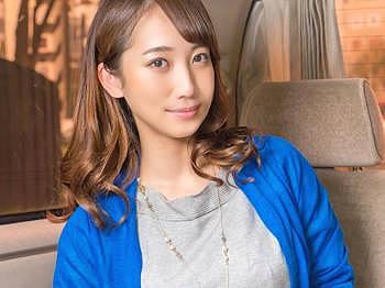 ＜人妻ナンパ＞”28歳”元CAのスーパーセレブを車内連れ込み！乳首責め…舐めクンニからの中出し不倫に背徳アクメ！＜素人＞