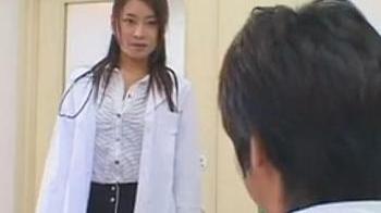 【熟女×NTR】敏感で濡れやすいおまんこが…普段の姿とのギャップにマジ興奮！勃起が収まらん！！